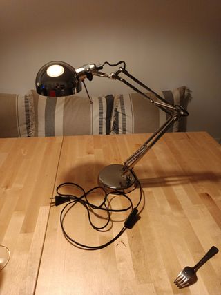 Lampara IKEA flexo, preciosa