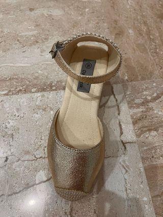 Zapatilla esparto dorada Davidnik