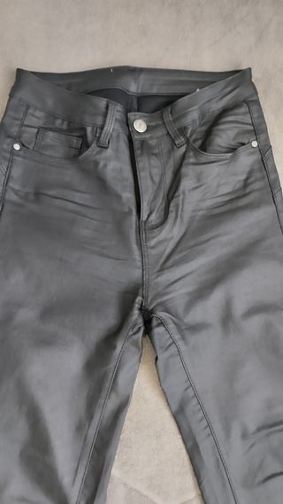 Pantalones cuero sintético -talla 36