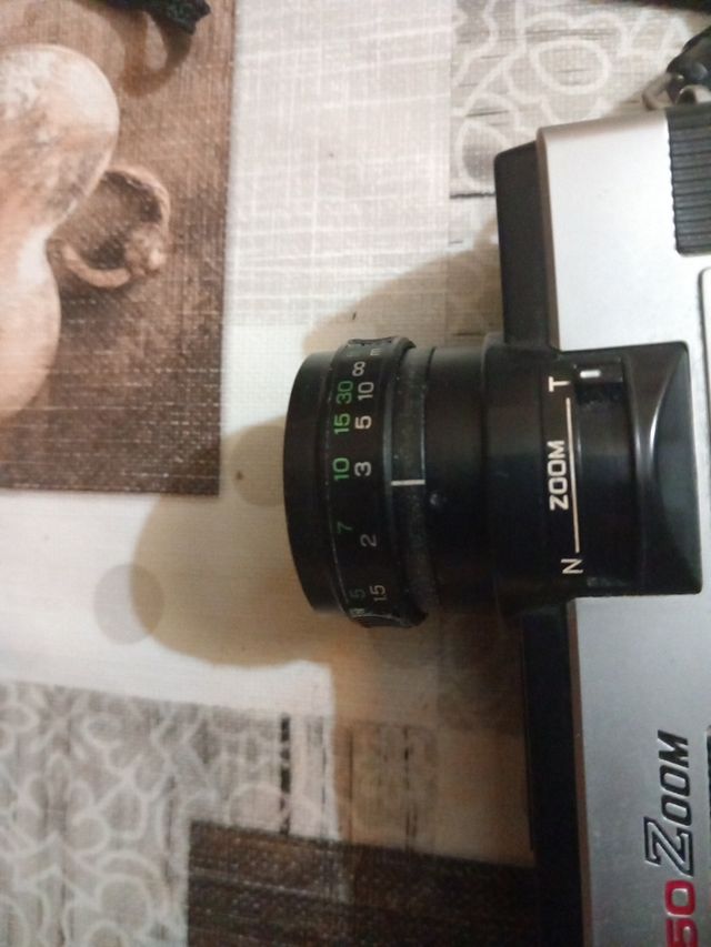 Camara Fujica pocket 350 con Zoom incorporado...