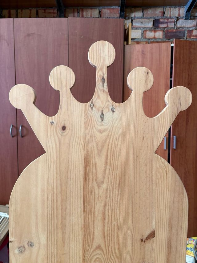 Sillon con corona para eventos