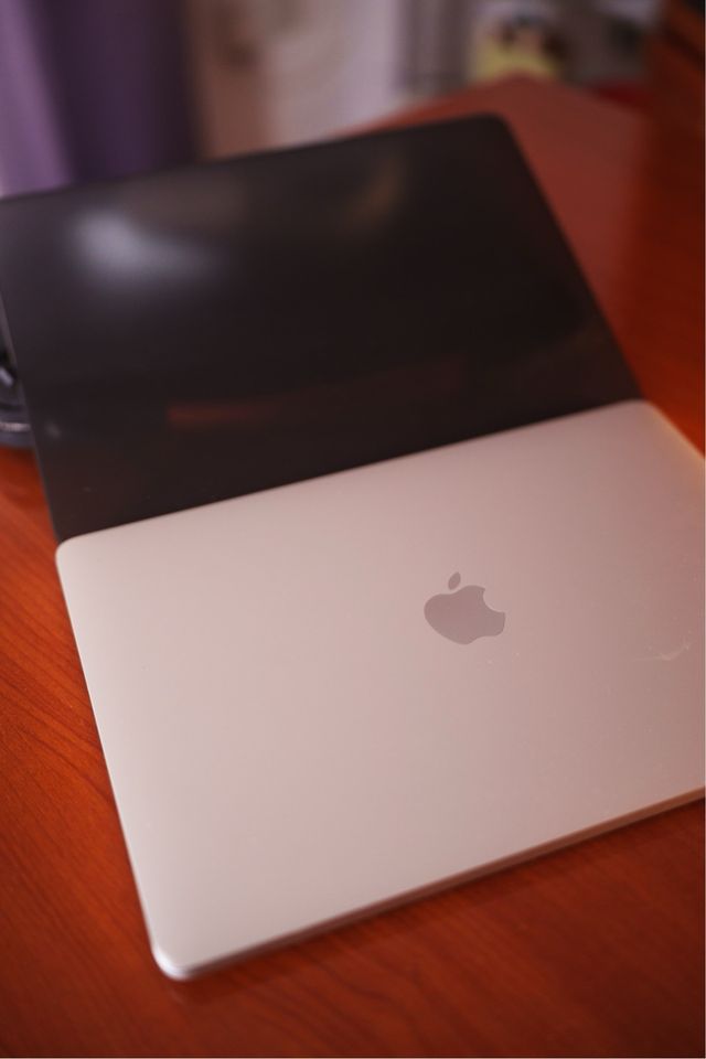 MacBook Pro 13.3” Touch Bar 2020