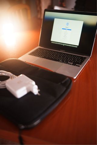 MacBook Pro 13.3” Touch Bar 2020