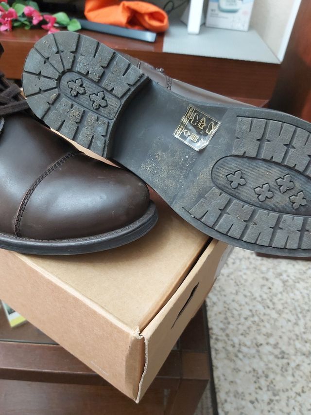 Botas de hombre de piel