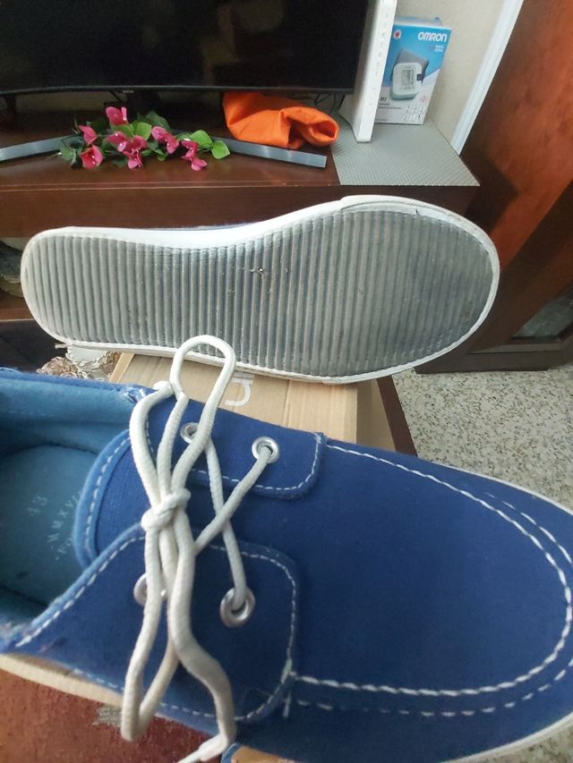 Zapatillas usadas una sola vez