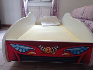 LETTO 0-6 ANNI A FORMA DI MACCHINA 
