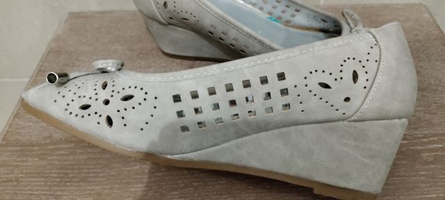 Scarpa zeppa donna 37