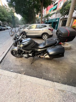 BMW R1200R