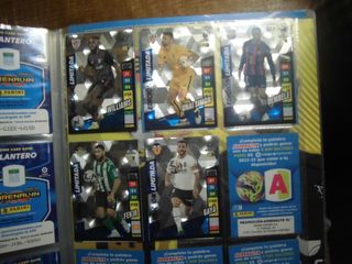 ÁLBUM ARCHIVADOR ADRENALYN 2022-23 + 598 CARTAS