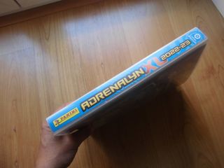 ÁLBUM ARCHIVADOR ADRENALYN 2022-23 + 598 CARTAS