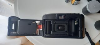 Nikon Zoom 200 AF Cámara