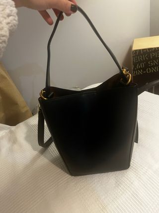 Bolso negro zara