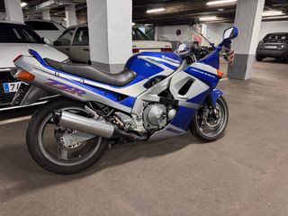 ZZR 600