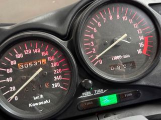 ZZR 600