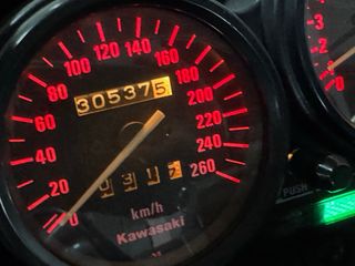 ZZR 600