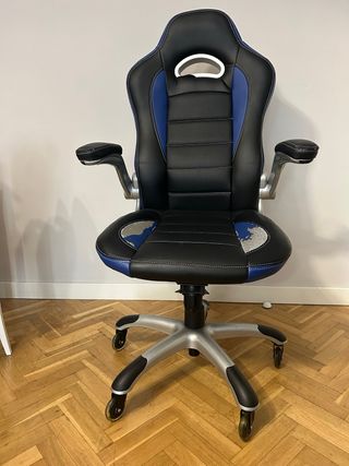 Silla escritorio azul y negra