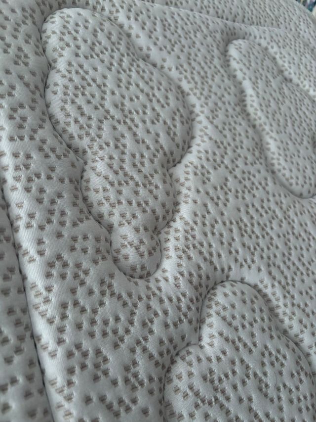 Colchón de cuna viscoelástico