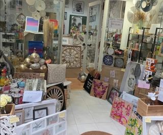 Se traspasa tienda de decoración