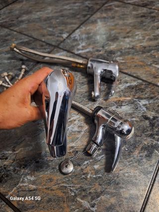 Grifo Baño roca Cromado - 3 uds 20€ cada uno