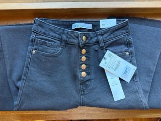 Jeans Flare Fit Zara