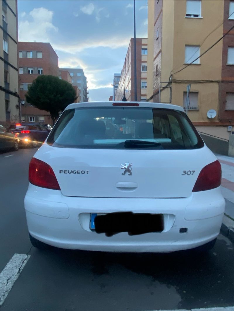 Peugeot 307 2007.    se escuchan ofertas. - foto 1