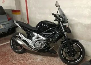 Suzuki Gladius 650