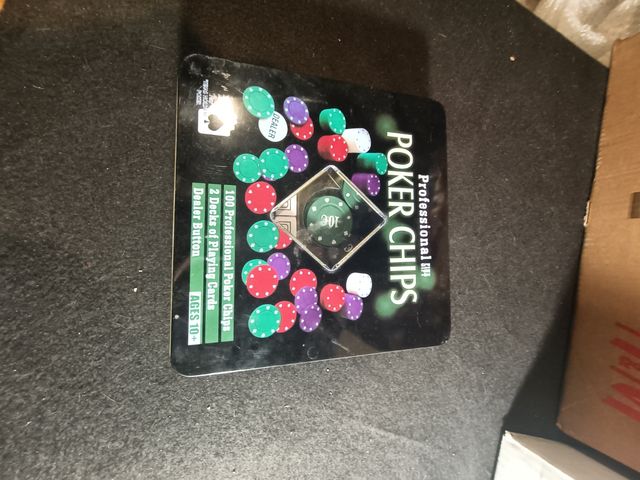 Juego Póker: fichas y cartas