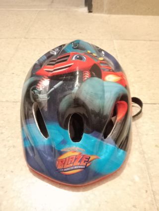 Patinete Niños Toy Story 5-10 Años y Casco Blaze