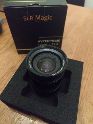 Objetivo SLR Magic HyperPrime 12mm T1.6