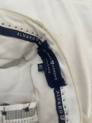 Bermudas Alvaro Moreno