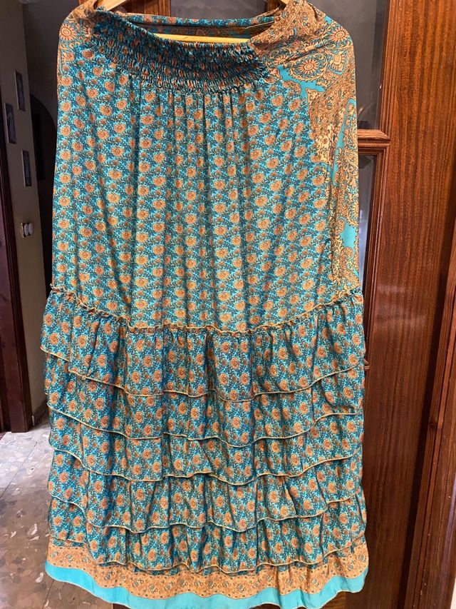 Falda larga turquesa estampada