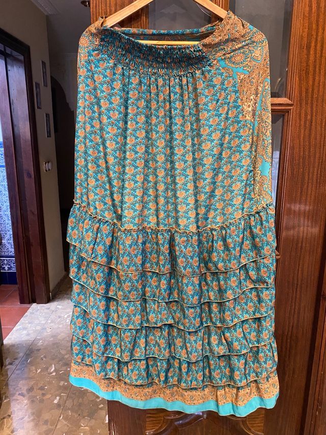 Falda larga turquesa estampada