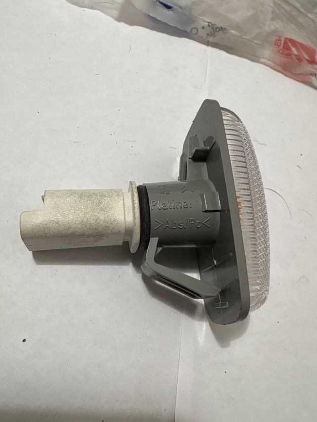 Intermitente lateral Citroen Peugeot 632567