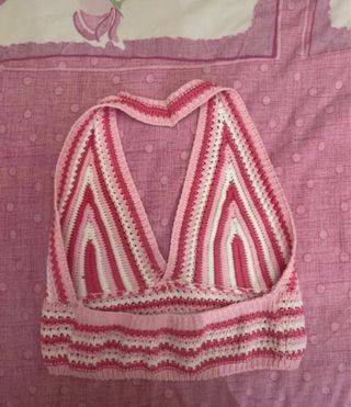 Top crochet rosa