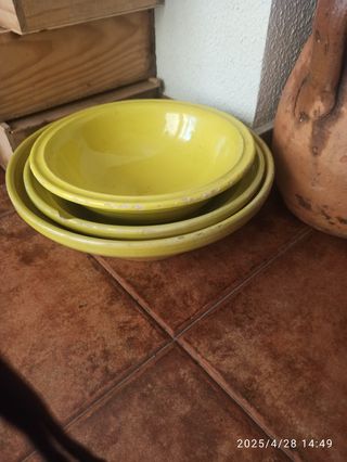 Fuentes Vitange. Tres unidades.