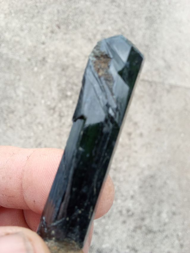 Bellissima gemma verde di Vivianite