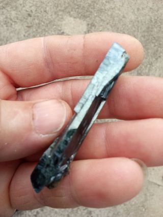 Bellissima gemma verde di Vivianite