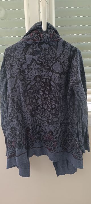 Chaqueta mujer desigual