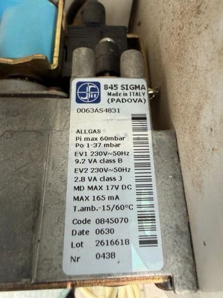 Calentador Demrad Compact - Agua Caliente