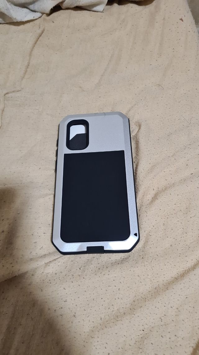 Custodia Samsung Galaxy S20 - Resistente