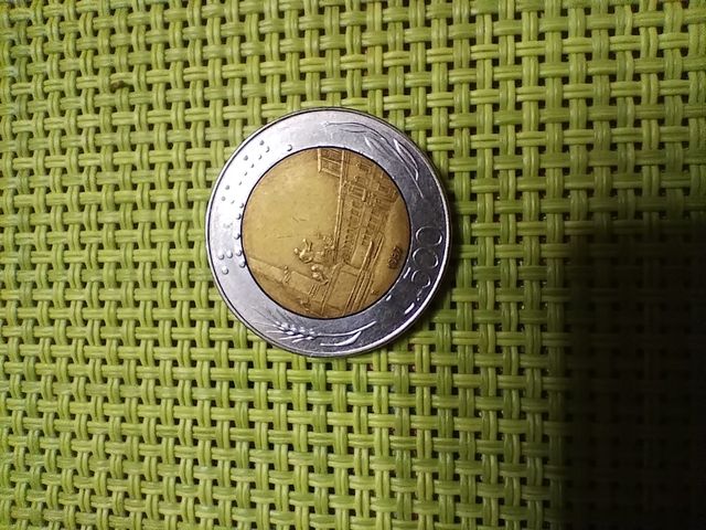 Monete  cinquecento lire