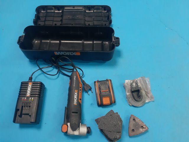 MULTI H. OSCILANTE WORX WX678 Y NIVEL LÁSER TRÍPOD