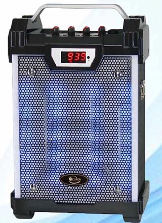 REPRODUCTOR DE AUDIO CON USB/KARAOKE PORTATIL