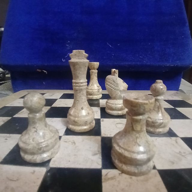 Xadrez em mármore ônix