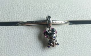 Charm Stitch película 