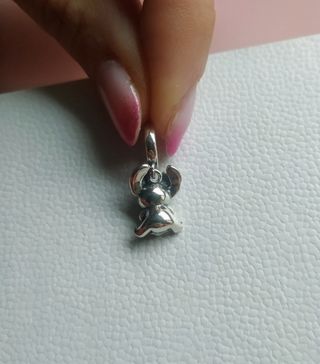 Charm Stitch película 
