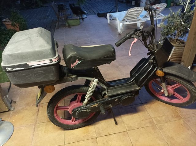 Piaggio Bravo avanti 50cc negro-rosa