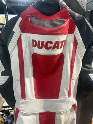 Mono dainese Ducati no negociable
