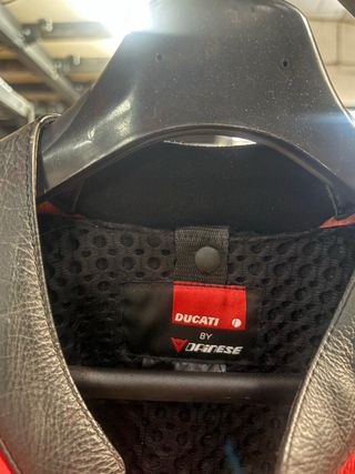 Mono dainese Ducati no negociable