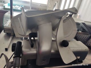 Cortadora de fiambre profesional